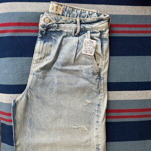 Free People NWT light wash jeans size: 31